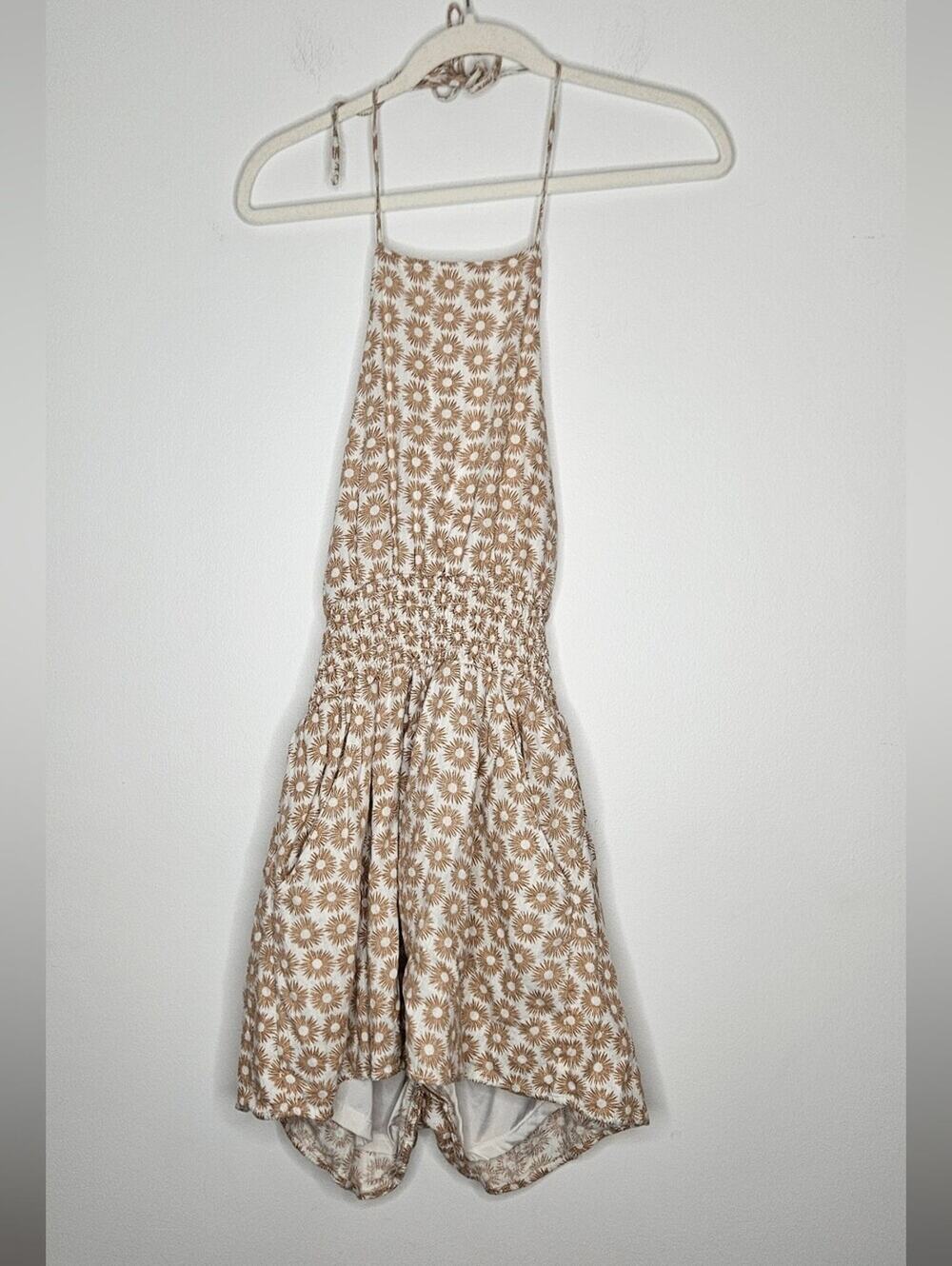 American Eagle Daisy Print Halter Romper in Beige and White